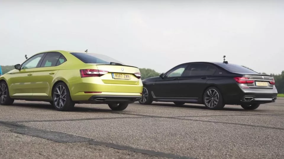 BMW M760 Li vs. Škoda Superb 