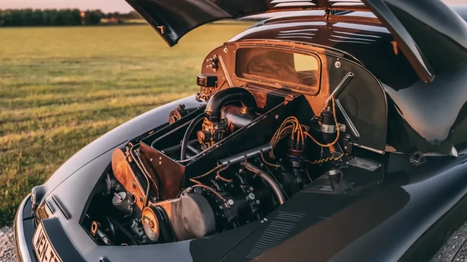 Tatra 87