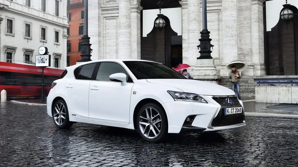Lexus CT 200h