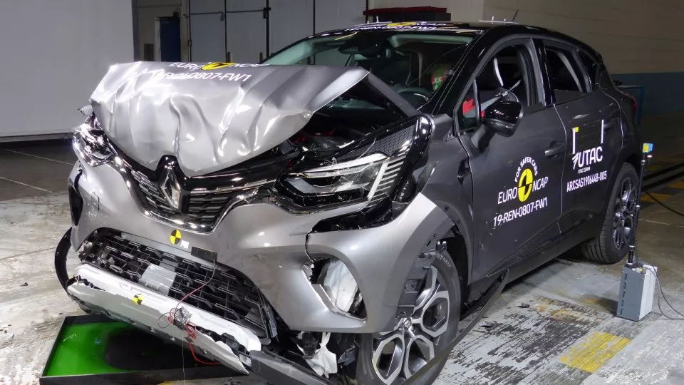 Renault Captur crash test