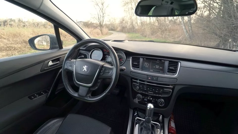 Peugeot 508 SW (2013)