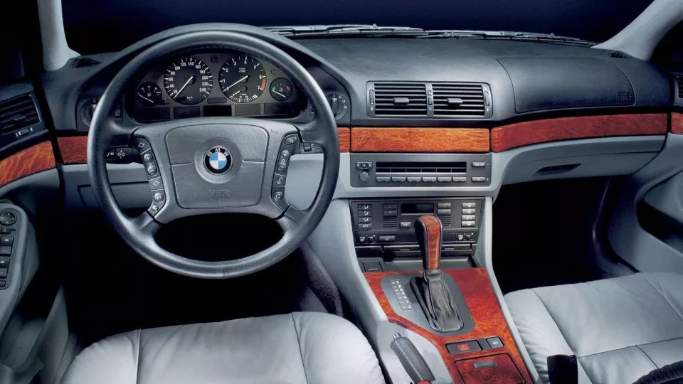 BMW 5 E39