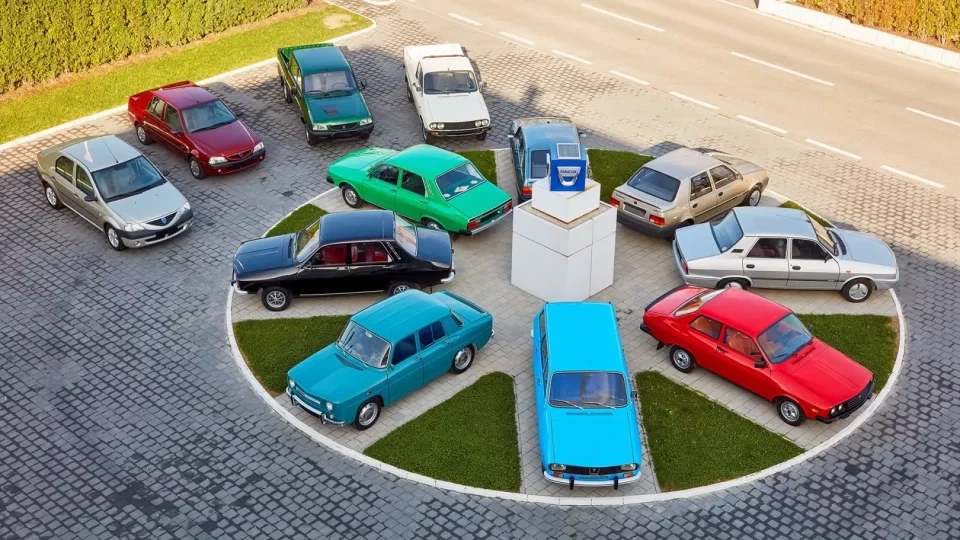 Příběh Dacie: Jak se z komunistické montovny vypracovala k nejprodávanějšímu autu v Evropě
