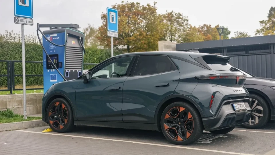 Cupra Raval