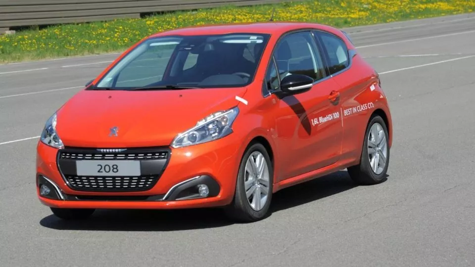 Peugeot 208 rekord spotřeby