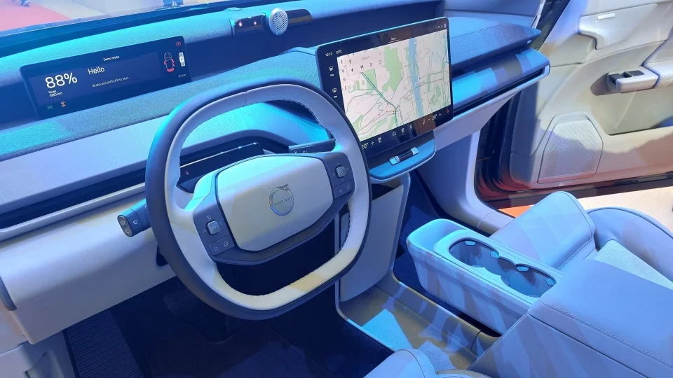 Volvo EX60