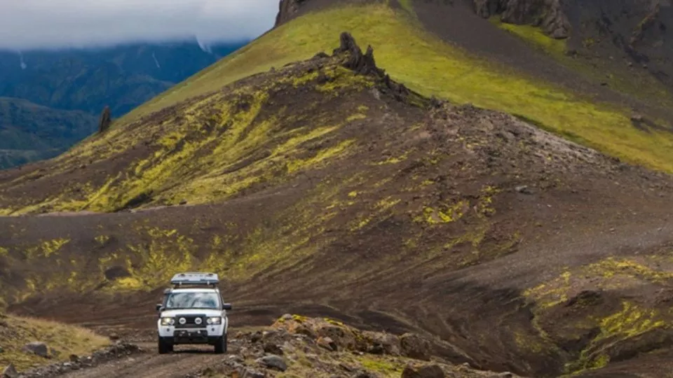 Land Rover Adventure Travel 