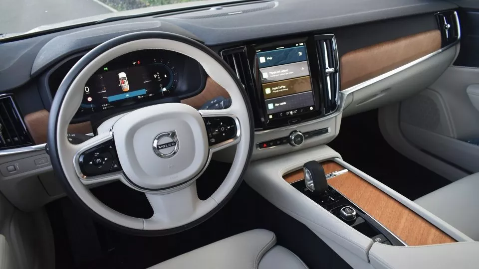 Volvo S90