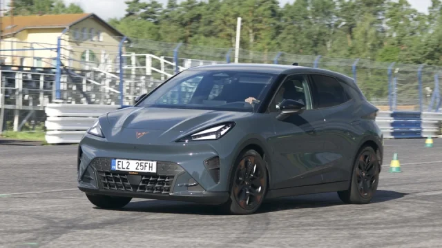 Našli jsme lék na drahou naftu a benzin. Cupra Raval jezdí zábavně a je extrémně úsporná