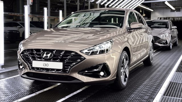 Hyundai v Nošovicích zahájil výrobu modernizovaného modelu i30. Závod zatím jede na dvě směny