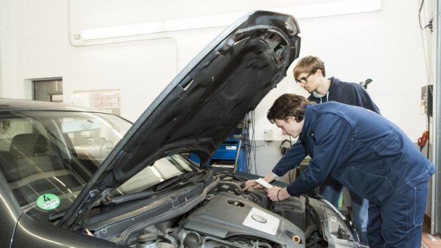 Tohle jsou nejméně spolehlivé tříleté ojetiny: Nevede se Dacii, potíže má i Ford nebo Volkswagen