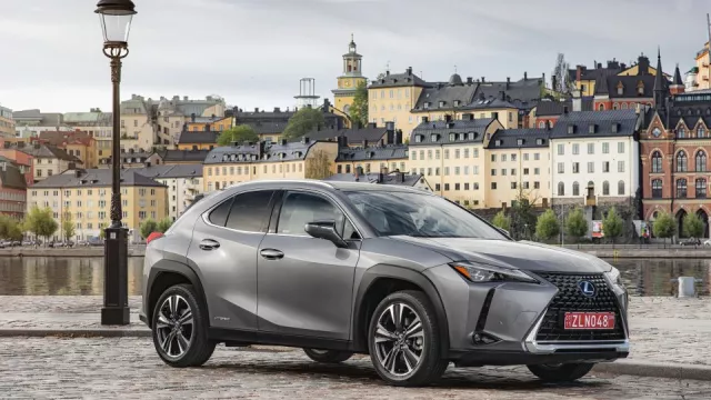 Vyspělá konstrukce vozu Lexus UX 250h