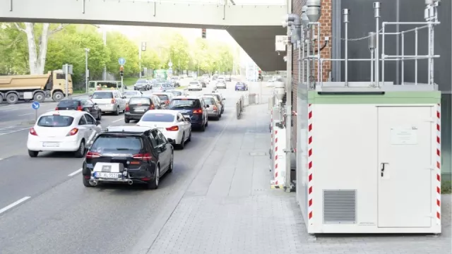 Všechna nová auta mají od ledna papírově mnohem vyšší spotřebu a emise. Elektromobily nižší dojezd