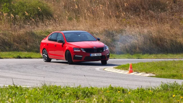 Vůdce smečky. Nová Škoda Octavia RS