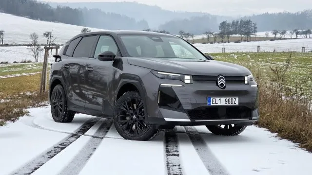 Velké SUV do zásuvky svou cenou porazilo oblíbený Enyaq. A stihlo u toho i vypadat dobře