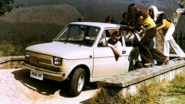 Retro: Dnešní řidiči SUV tohle auto nikdy nepochopí. Maluch vozil v socialismu celé rodiny