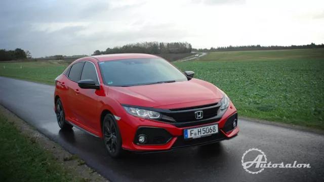 Desátá generace s menším motorem než první! Honda Civic 2017