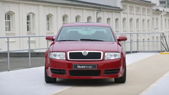 Deset nejlepších aut od Škody podle Autosalonu: Dvoudveřový Superb, Porsche východu nebo rychlý kombík
