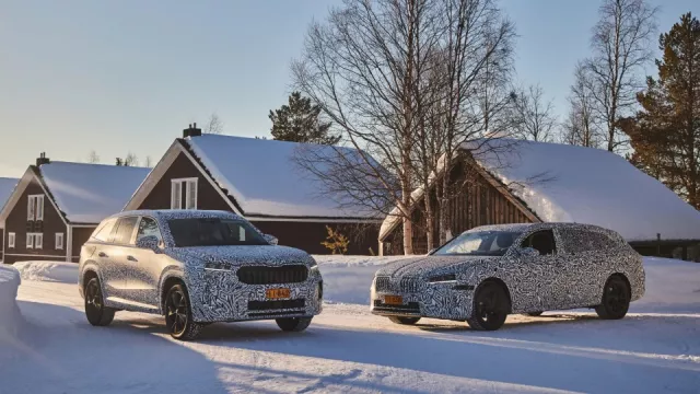 Škoda poprvé ukázala nový Kodiaq a Superb. Za polárním kruhem prochází zátěžovými testy