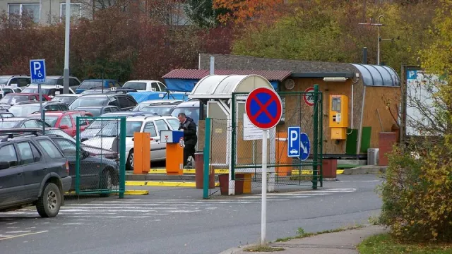 P+R parkoviště nejsou v Praze jen na okrajích. Za 90 korun na den lze stát i pod Kongresovým centrem