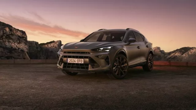 Nová výbava a výkon až 333 koní. Cupra v Česku zpřístupnila modely Leon a Formentor