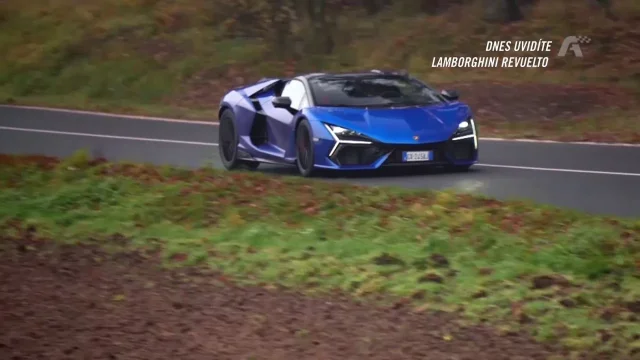 Sporťák za víc než 12 mega, nová silniční Jawa 730 i cestování s třídou V. Nový Autosalon připraven