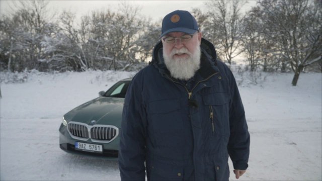 Normální auto s naftou pod kapotou, ale líbí se vám? Pepa se podíval na zoubek novému BMW 5