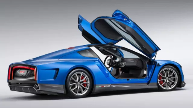 Žhavé novinky roku 2015 představí čtvrteční Autosalon!