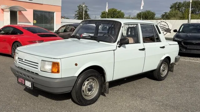 Jedno z posledních socialistických aut je na prodej. Za modernější Wartburg zaplatíte slušnou cenu
