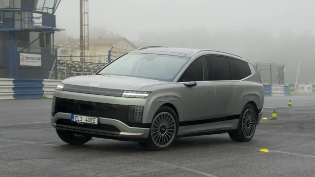 Vyzkoušeli jsme nejdražší Hyundai na trhu. Ioniq 9 za 2 miliony má vysoký výkon, ale sporťák to není