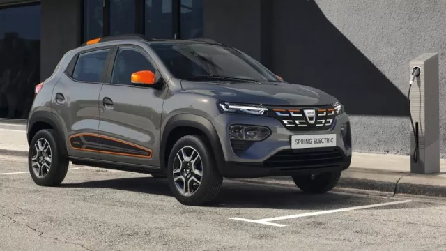 Konečně elektromobil do každé rodiny! Dacia Spring má české ceny, kterými zamotá hlavu konkurenci