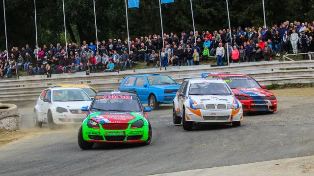 Sedlčanská kotlina hostí závěrečný podnik Mezinárodního mistrovství České republiky v autocrossu!