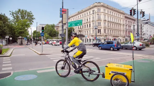 Doprava po městech začíná využívat i lehké elektromobily