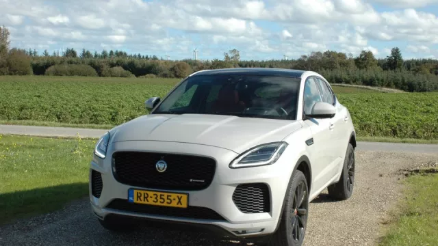 Jaguar E-Pace - Menší do party!