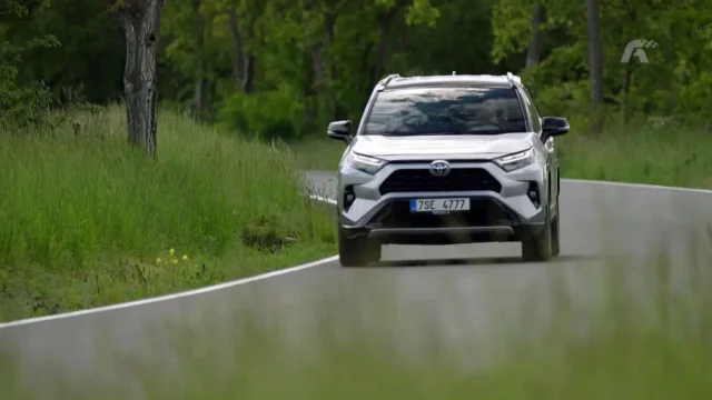 Autobazar: Toyota RAV4 5. generace