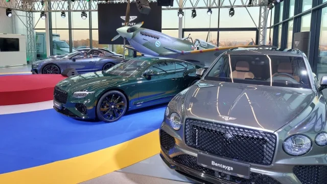 Bentley otevírá nový showroom poctou československým letcům RAF v podobě Czech Squadrons Collection