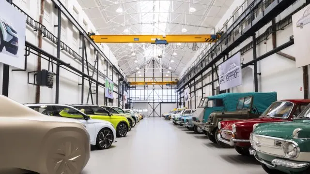 Tyhle škodovky znalo jen pár lidí, teď je uvidí všichni. Mladá Boleslav odtajnila sbírku konceptů