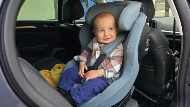 Sedačka Thule Elm hýčká batolata v naprostém komfortu. Vyhrála test, ale cenou není pro každého