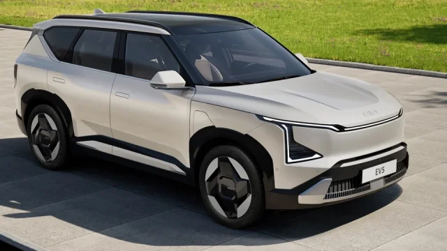 Kia Sportage má svou elektrickou alternativu. Zjišťovali jsme, kdy se vyplatí po ní sáhnout