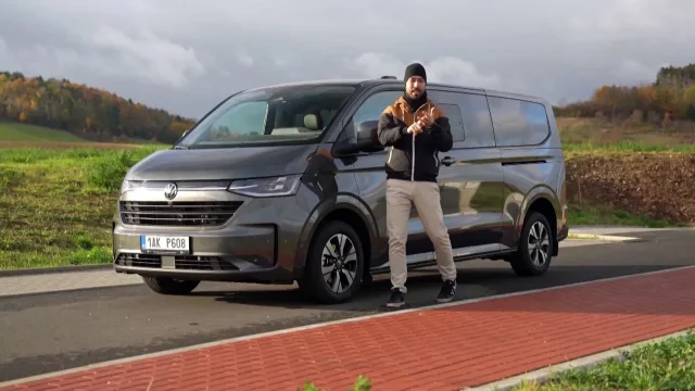 Recenze Volkswagenu Caravelle 2,0 TDI 4Motion Style