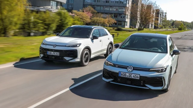 Nový hybrid pro Octavii se začne prodávat brzy. Nejprve ale v modelech od Volkswagenu