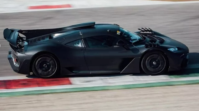 Okruh v Monze má nového krále. Nejrychlejší produkční auto sesadilo z trůnu Porsche 911 GT3 RS