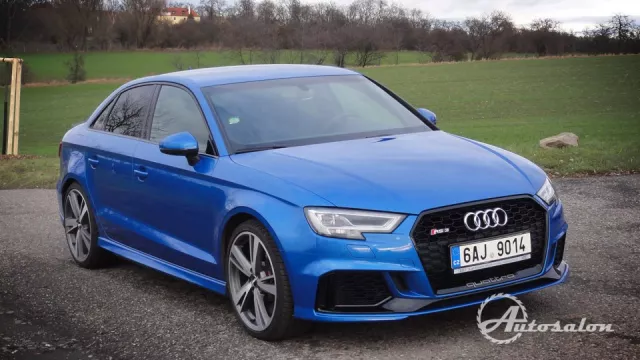 Rychlík v kompaktním segmentu! Výjimečný pětiválec o výkonu 400 koní v novém sedanu Audi RS3