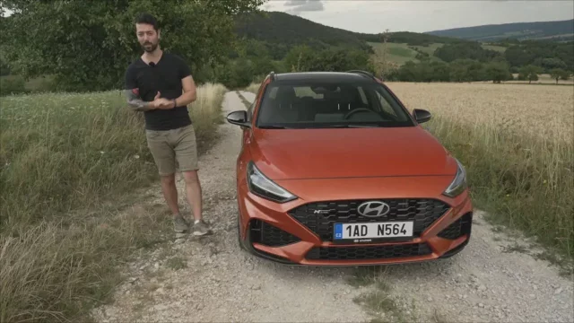 Normální auto za normální peníze. Hyundai i30 nevadí, že stárne. Alespoň je levnější