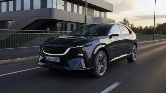 Mazda postavila krásné elektrické SUV. Jezdí příjemně a cenovkou se vyrovná Škodě Enyaq