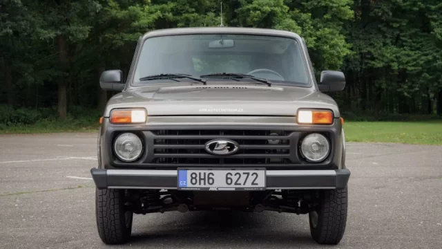 Týden v autech: Lada Niva se znovu prodává v Česku a stačí vám na ni jen půl milionu korun