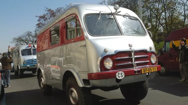 Retro: Tatra 805 se kolébala v armádě i na cestách kolem světa. Moc nebrzdila, ale projela všude