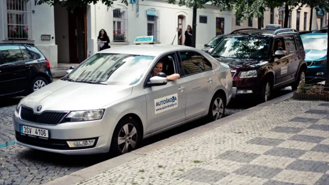 Bez znalosti těchto základních pravidel byste neměli vyjet na silnice. Připomeňte si je v kvízu