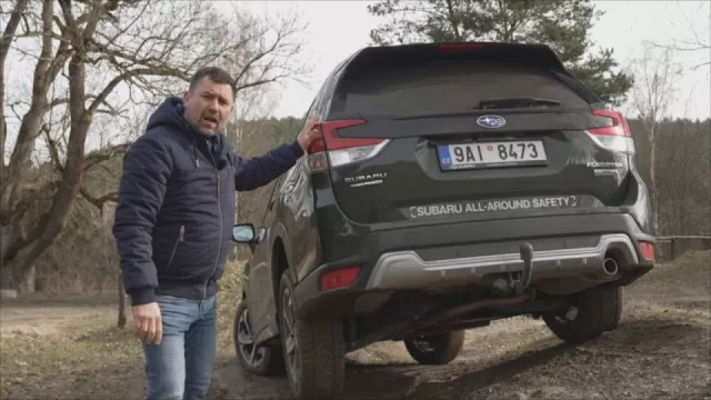 Subaru Forester je v terénu jako doma. Vyzkoušeli jsme ho v těžkém terénu, písku i vodě