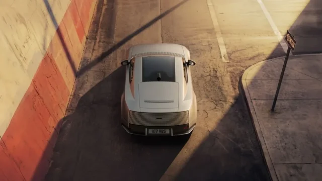 O náš nový model se zajímá 50 tisíc lidí, tvrdí Jaguar. Většina z nich nikdy jeho auto neměla